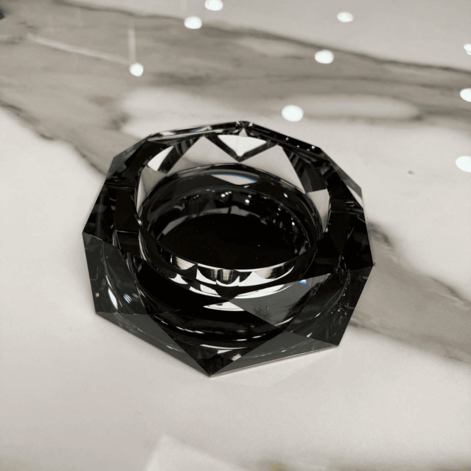 YUVARLAK FÜME KÜLLÜK DEKOR