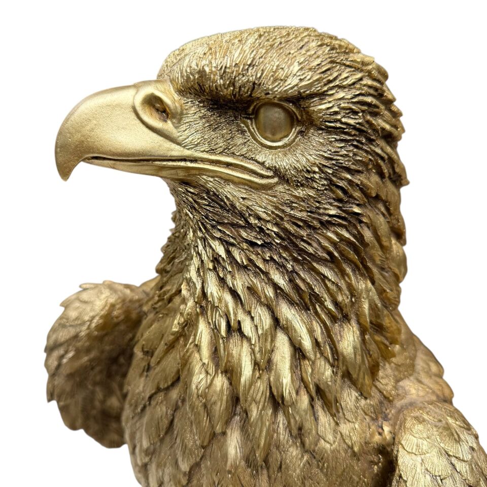 ALTIN KARTAL HEYKELİ