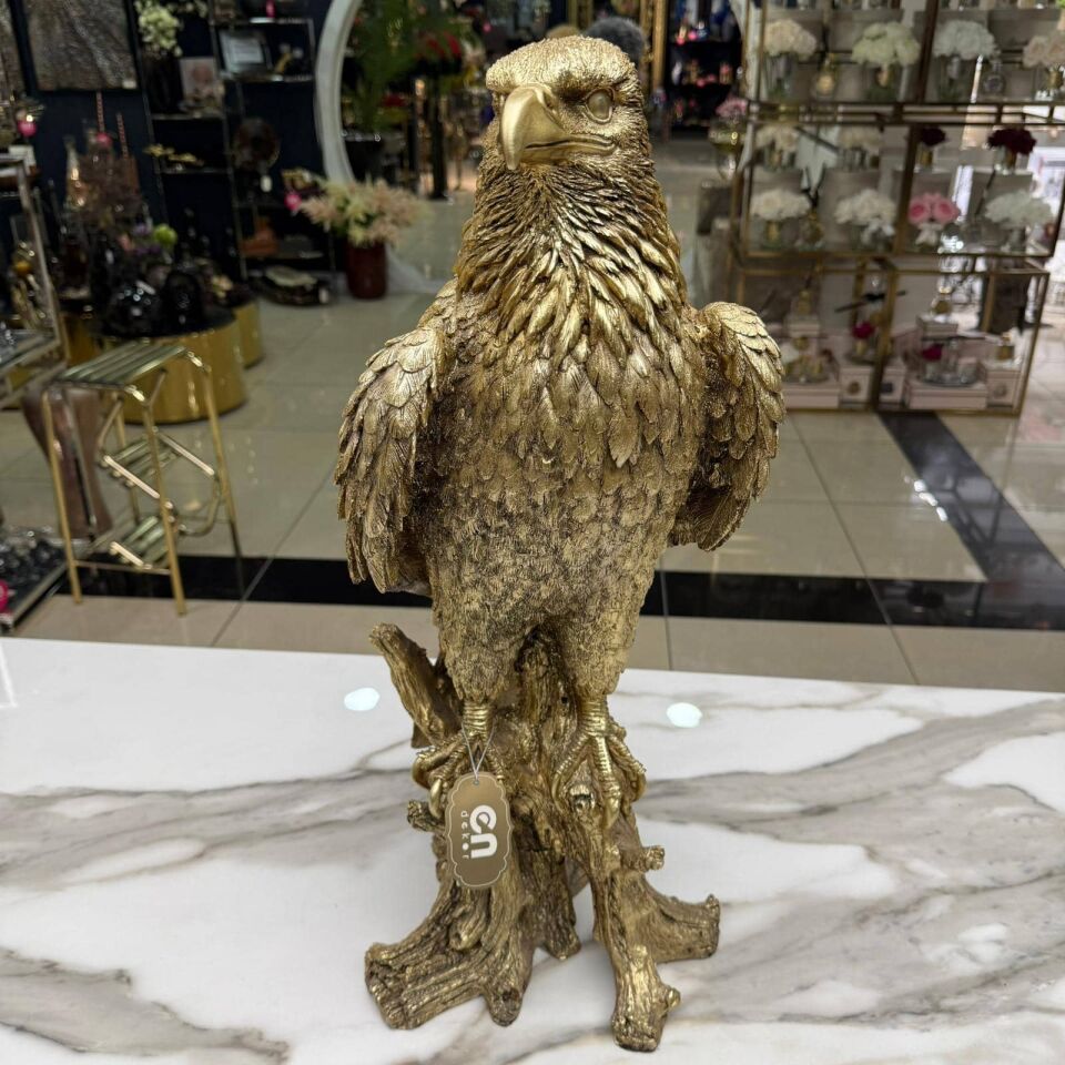 ALTIN KARTAL HEYKELİ