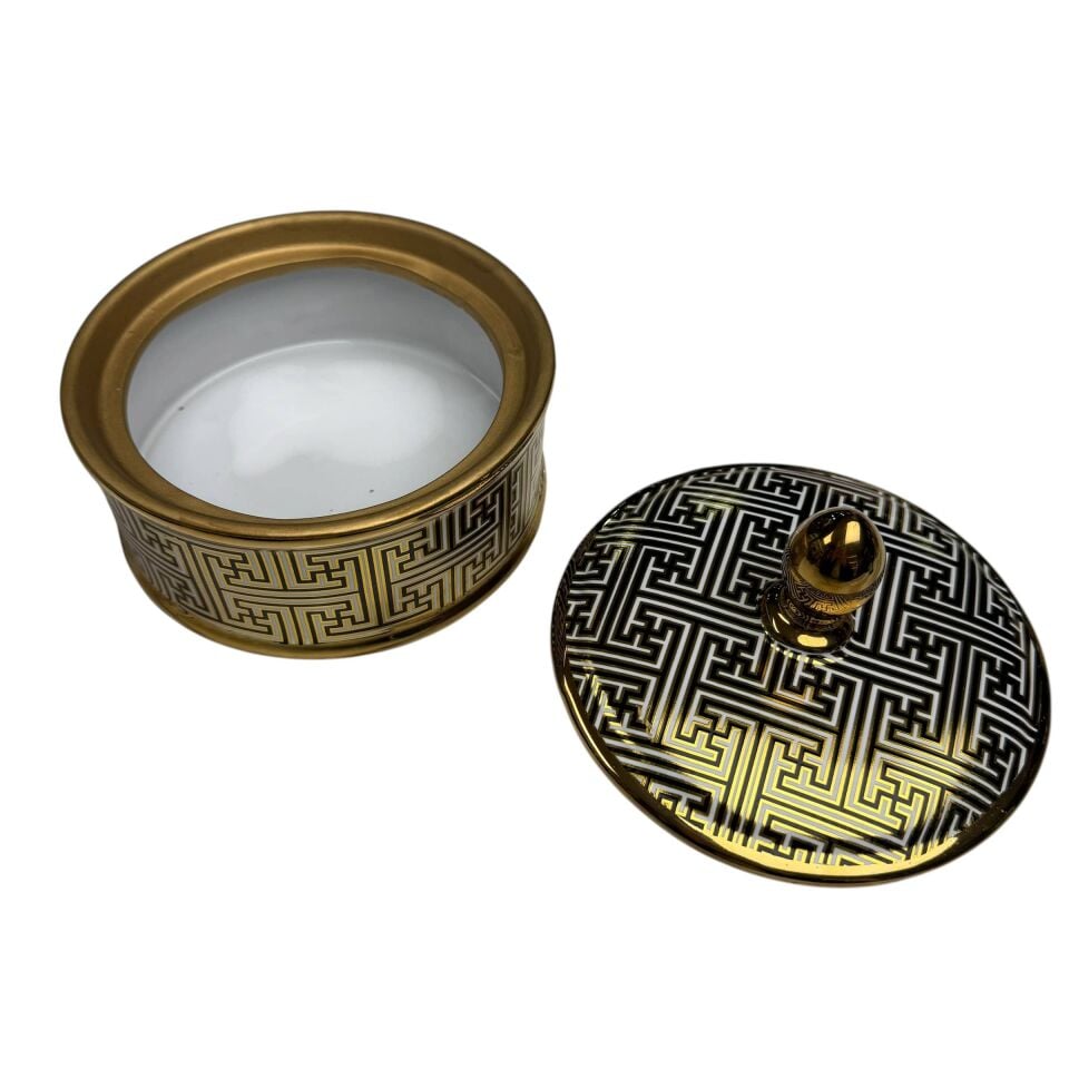 GOLD DESENLİ KAPAKLI DEKORATİF KUTU